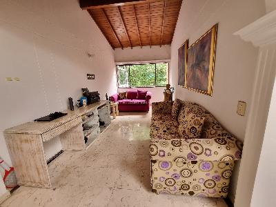 Casa de 3 alcobas en venta en Loma De Los Gonzalez, Medellín, 284 m² · foto 10 de 20