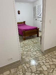 Apartamento de 3 alcobas en venta en Laureles, Medellín, 89 m² · foto 10 de 16