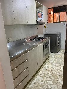 Apartamento de 3 alcobas en venta en Laureles, Medellín, 89 m² · foto 7 de 16