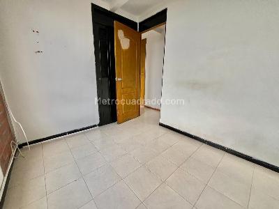 Apartamento en venta en Loma Del Indio, Medellín · foto 16 de 18
