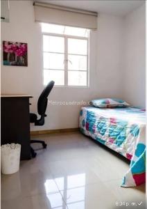 Casa de 5 alcobas en venta en San Joaquin, Medellín, 326 m² · foto 13 de 20