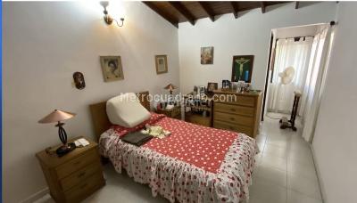 Casa de 5 alcobas en venta en Belen, Medellín, 241 m² · foto 6 de 17