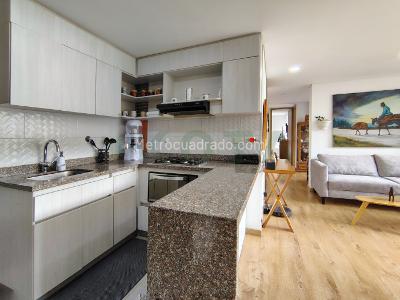 Apartamento de 2 alcobas en venta en Cañaveralejo, Sabaneta, 73 m² · foto 3 de 20