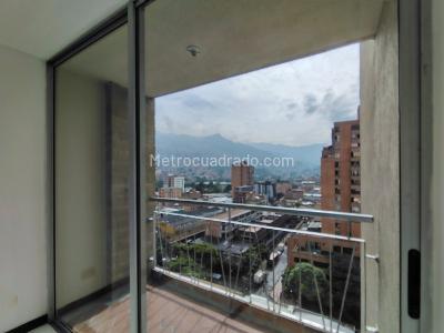Apartamento en venta en La Candelaria, Medellín · foto 2 de 19