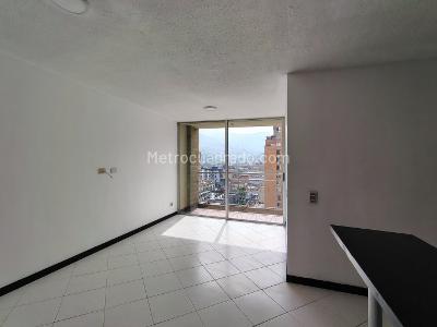 Apartamento en venta en La Candelaria, Medellín · foto 4 de 19