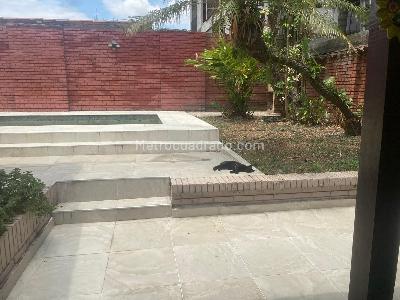 Casa de 4 alcobas en venta en Ciudad Jardin, Cali, 445 m² · foto 3 de 19