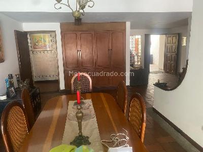 Casa de 4 alcobas en venta en Ciudad Jardin, Cali, 445 m² · foto 13 de 19