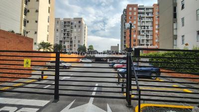 Apartamento en venta en Valle Del Lili, Cali · foto 8 de 20