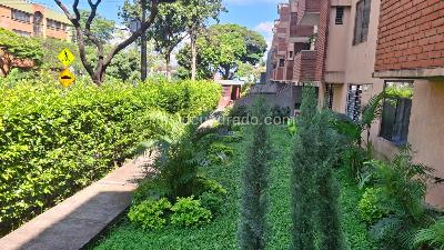 Apartamento de 3 alcobas en venta en Prados Del Norte, Cali, 100 m² · foto 17 de 19