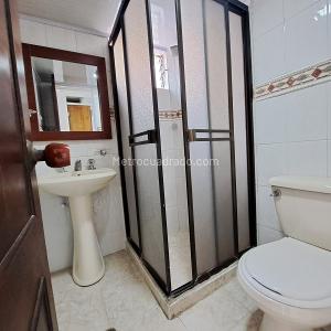 Apartamento en venta en Prados Del Norte, Cali · foto 11 de 20