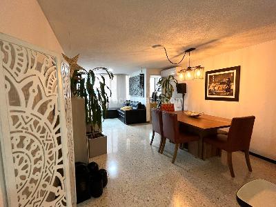Apartamento de 2 alcobas en venta en Granada, Cali, 100 m² · foto 2 de 17