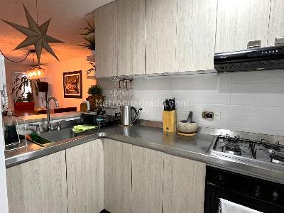 Apartamento de 2 alcobas en venta en Granada, Cali, 100 m² · foto 4 de 17