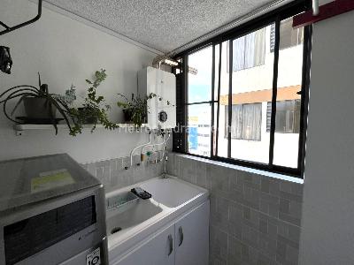 Apartamento de 2 alcobas en venta en Granada, Cali, 100 m² · foto 8 de 17