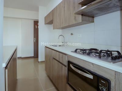 Apartamento de 3 alcobas en venta en Maria Auxiliadora, Sabaneta, 72 m² · foto 4 de 20