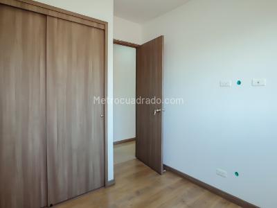 Apartamento de 3 alcobas en venta en Maria Auxiliadora, Sabaneta, 72 m² · foto 12 de 20