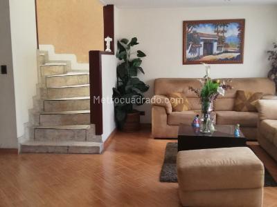 Casa de 5 alcobas en venta en Vipasa, Cali, 374 m² · foto 11 de 20