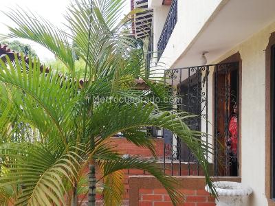 Casa de 5 alcobas en venta en Vipasa, Cali, 374 m² · foto 2 de 20