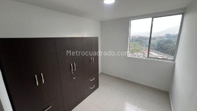 Apartamento de 3 alcobas en venta en Santa Maria 2, Itagüí, 56 m² · foto 11 de 20