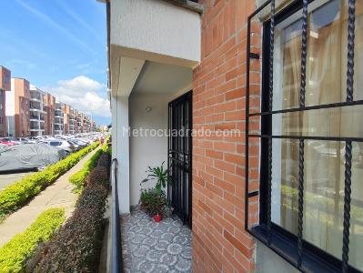 Apartamento de 2 alcobas en venta en Valle Del Lili, Cali, 56 m² · foto 3 de 20