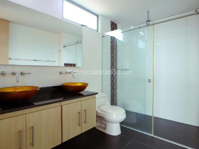Apartamento de 5 alcobas en venta en Loma Benedictinos, Envigado, 220 m² · foto 12 de 20