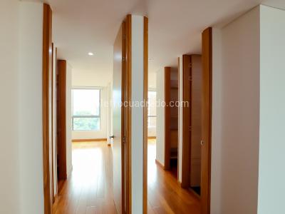Apartamento de 5 alcobas en venta en Loma Benedictinos, Envigado, 220 m² · foto 18 de 20