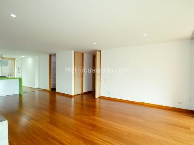 Apartamento de 5 alcobas en venta en Loma Benedictinos, Envigado, 220 m² · foto 5 de 20