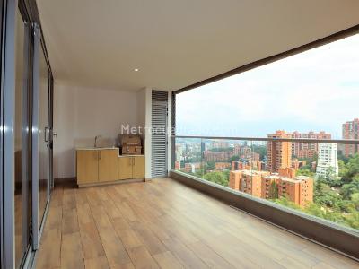 Apartamento de 5 alcobas en venta en Loma Benedictinos, Envigado, 220 m² · foto 8 de 20