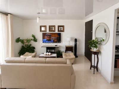 Apartamento de 3 alcobas en venta en Valle Del Lili, Cali, 62 m² · foto 2 de 20