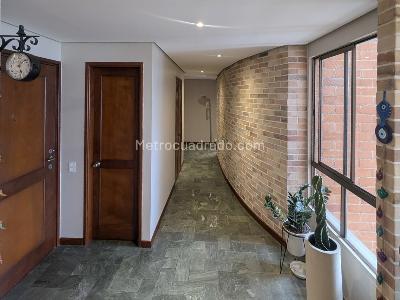 Apartamento de 3 alcobas en venta en La Calera, Medellín, 169 m² · foto 12 de 20