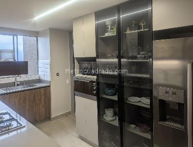 Apartamento de 3 alcobas en venta en La Calera, Medellín, 169 m² · foto 8 de 20