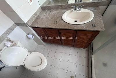 Apartamento de 3 alcobas en venta en El Tesoro, Medellín, 123 m² · foto 11 de 17