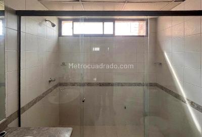 Apartamento de 3 alcobas en venta en El Tesoro, Medellín, 123 m² · foto 16 de 17