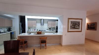 Apartamento de 3 alcobas en venta en Santa Rita, Cali, 253 m² · foto 4 de 12