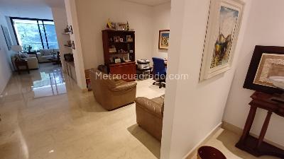 Apartamento de 3 alcobas en venta en Santa Rita, Cali, 253 m² · foto 8 de 12