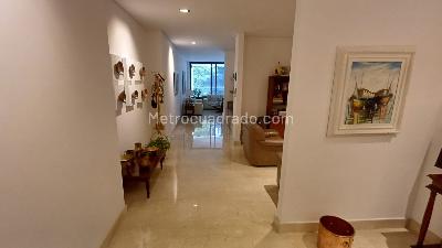 Apartamento de 3 alcobas en venta en Santa Rita, Cali, 253 m² · foto 9 de 12