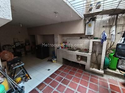 Casa de 5 alcobas en venta en Cristales, Cali, 380 m² · foto 12 de 14