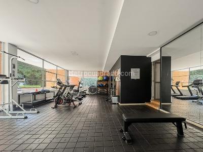 Apartamento en arriendo en Lalinde, Medellín · foto 17 de 20