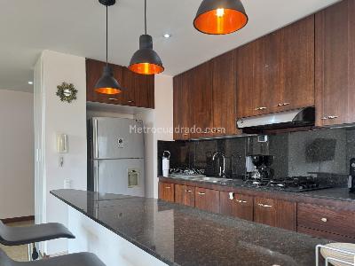 Apartamento en arriendo en Lalinde, Medellín · foto 5 de 20
