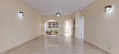 Casa de 5 alcobas en venta en El Limonar, Cali, 350 m² · foto 2 de 12