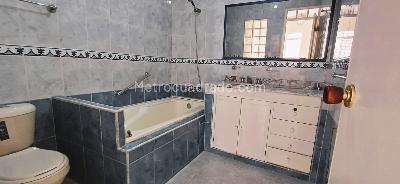 Casa de 5 alcobas en venta en El Limonar, Cali, 350 m² · foto 9 de 12