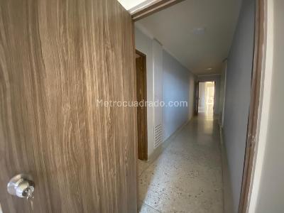Apartamento en venta en Altos Del Prado, Barranquilla · foto 4 de 13