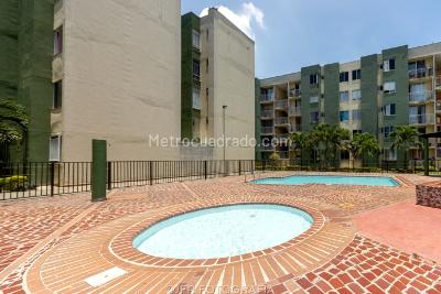 Apartamento en venta en El Poblado Ii, Cali · foto 2 de 17