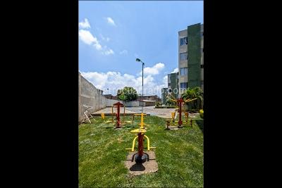 Apartamento en venta en El Poblado Ii, Cali · foto 4 de 17