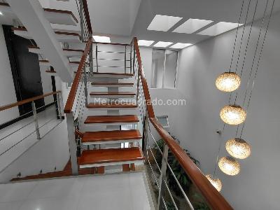 Casa de 4 alcobas en venta en Valle Del Lili, Cali, 300 m² · foto 11 de 20