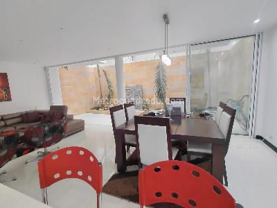 Casa de 4 alcobas en venta en Valle Del Lili, Cali, 300 m² · foto 16 de 20