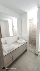 Apartamento de 3 alcobas en venta en Valle Del Lili, Cali, 151 m² · foto 19 de 20