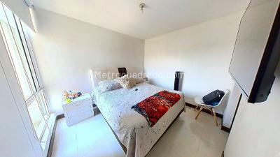 Apartamento de 3 alcobas en venta en Valle Del Lili, Cali, 69 m² · foto 2 de 13