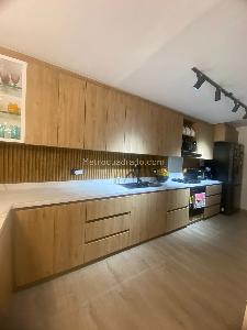 Casa de 5 alcobas en venta en Las Lomas 2, Medellín, 250 m² · foto 11 de 20