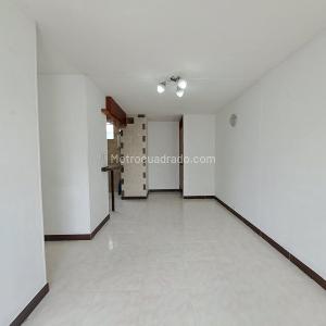 Apartamento de 2 alcobas en venta en Alamos, Cali, 61 m² · foto 3 de 20