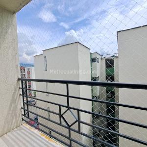Apartamento de 2 alcobas en venta en Alamos, Cali, 61 m² · foto 9 de 20
